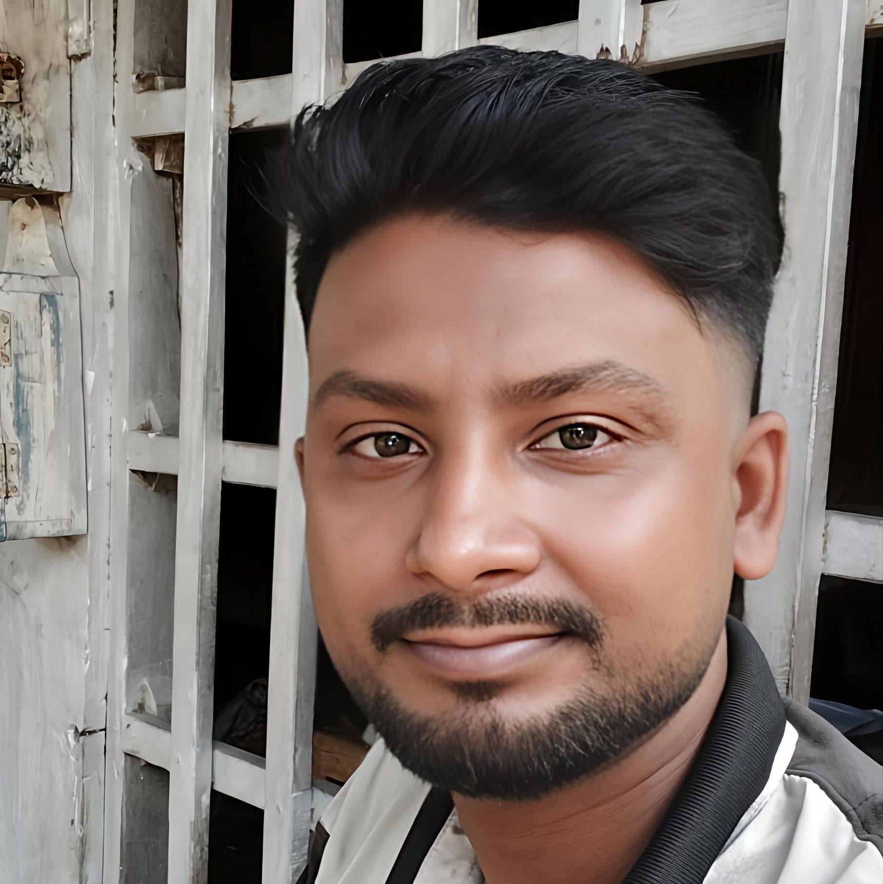Md Nur Hossain
